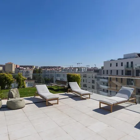Soft Modern Flat With Pool & Gym By Lovelystay شقة *