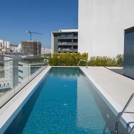 Soft Modern Flat With Pool & Gym By Lovelystay * Lisboa