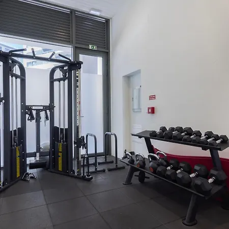 Soft Modern Flat With Pool & Gym By Lovelystay * Lisbon